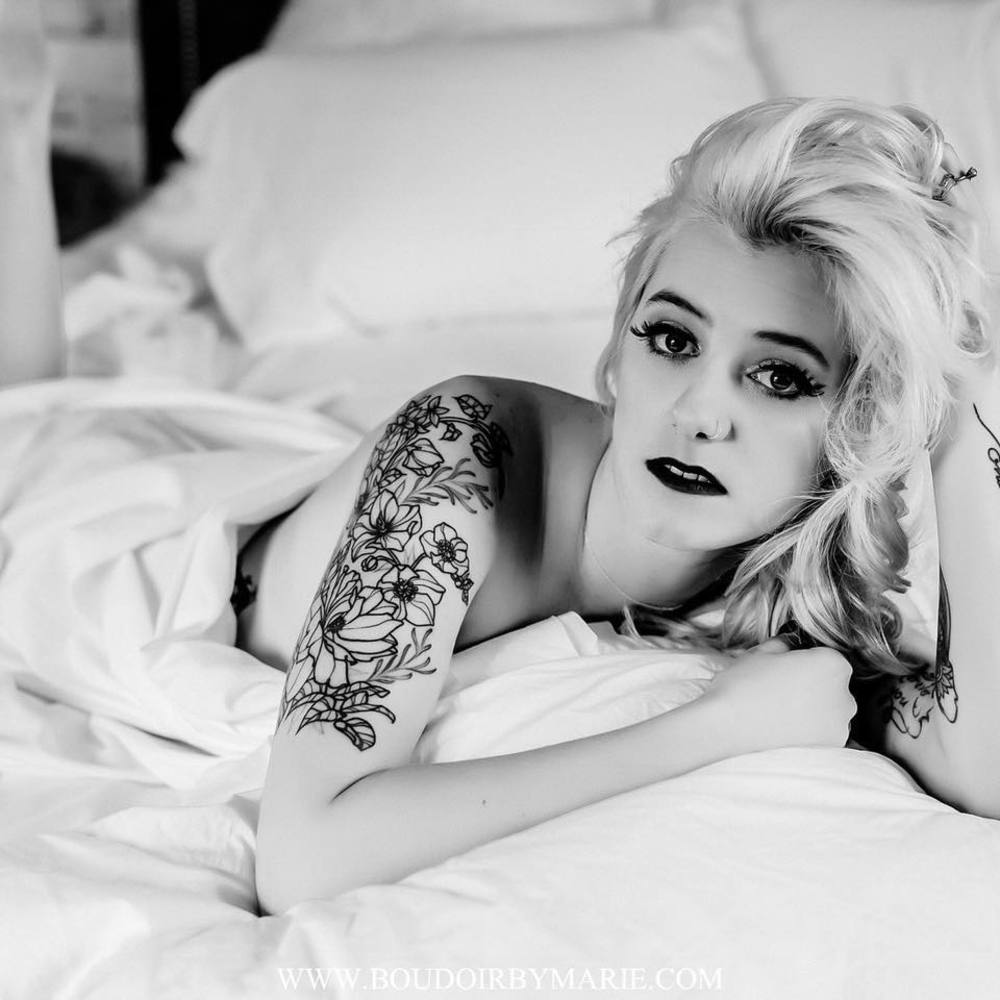 Meet your Posher, Crystal